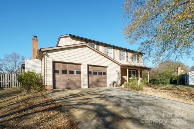 11338 Smoke Tree Lane, Charlotte, NC 28226