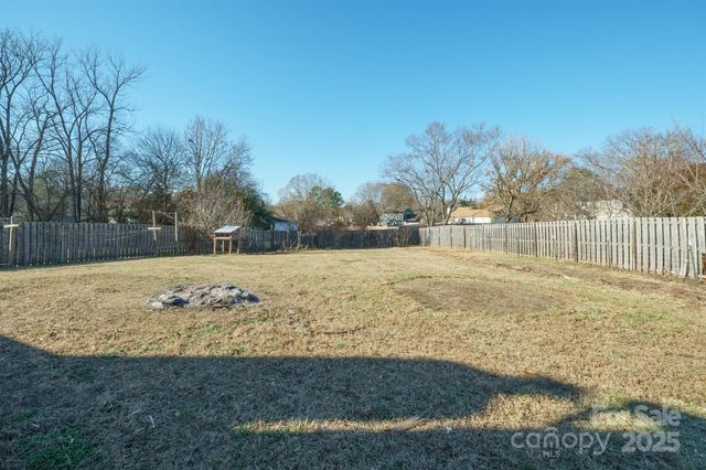 11338 Smoke Tree Lane, Charlotte, NC 28226