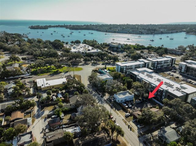 30TH AVENUE S, St Petersburg, FL 33705