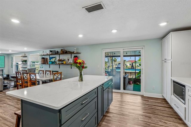 801 FLAMINGO DRIVE, Apollo Beach, FL 33572