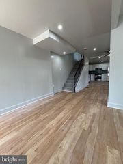 124 COOPER ST, Beverly, NJ 08010