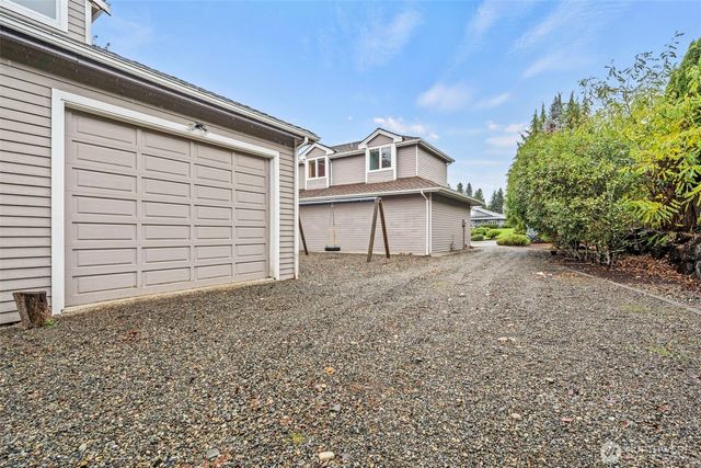 11505 134th Avenue Ct E, Puyallup, WA 98374
