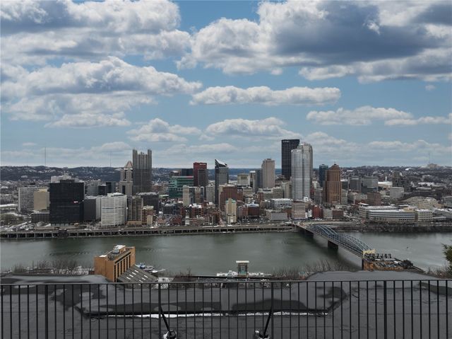 121 Grandview Ave 8, Mt Washington, PA 15211