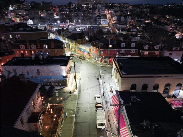 121 Grandview Ave 8, Mt Washington, PA 15211