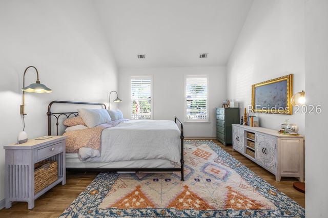 37 5th Ave, Bluffton, SC 29910