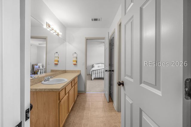 37 5th Ave, Bluffton, SC 29910