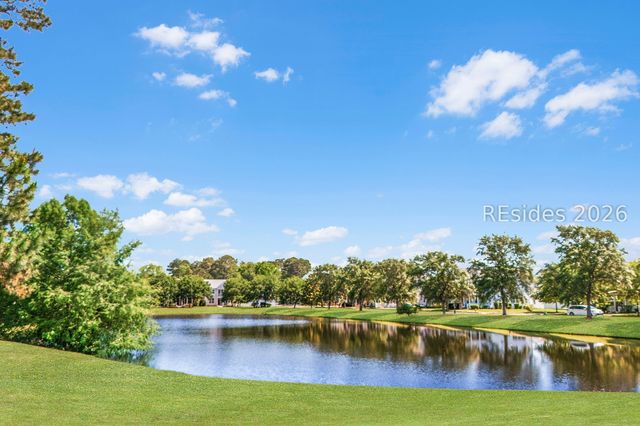 37 5th Ave, Bluffton, SC 29910