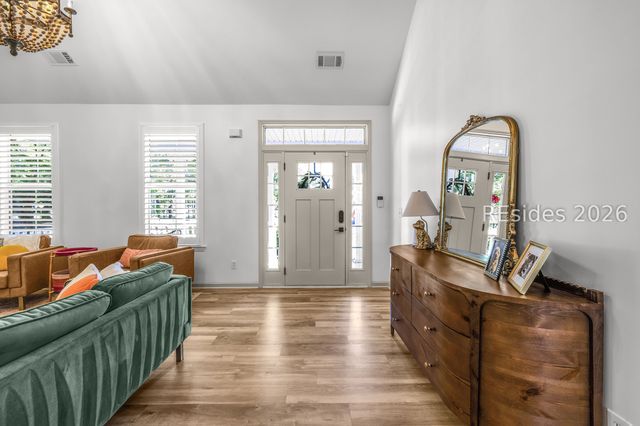 37 5th Ave, Bluffton, SC 29910