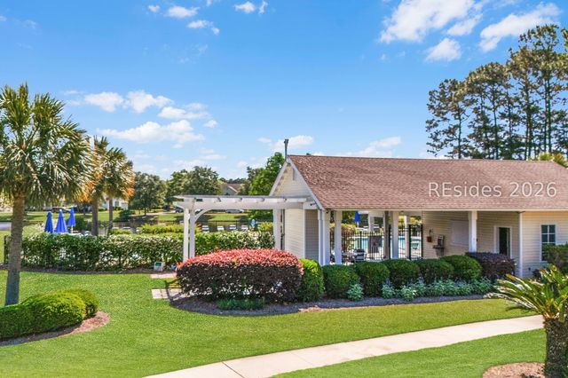 37 5th Ave, Bluffton, SC 29910