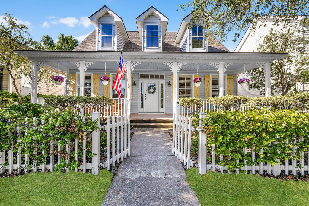 37 5th Ave, Bluffton, SC 29910