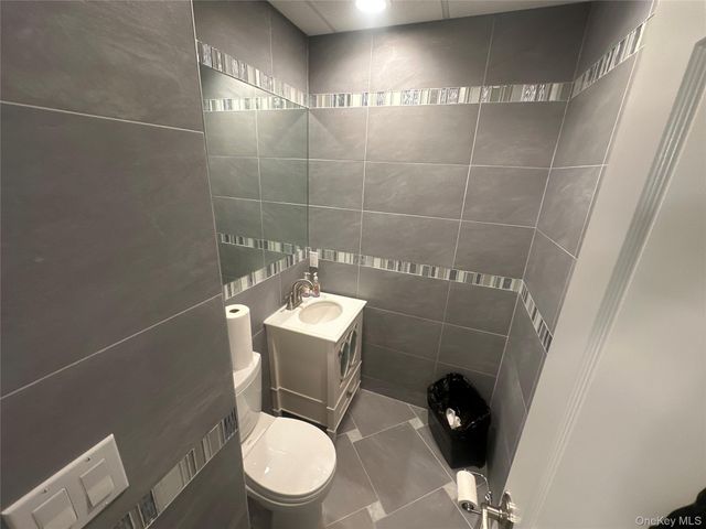 135 Rockaway, Lawrence, NY 11559