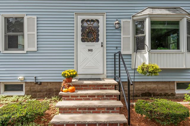 142 Bridle Road, Billerica, MA 01821