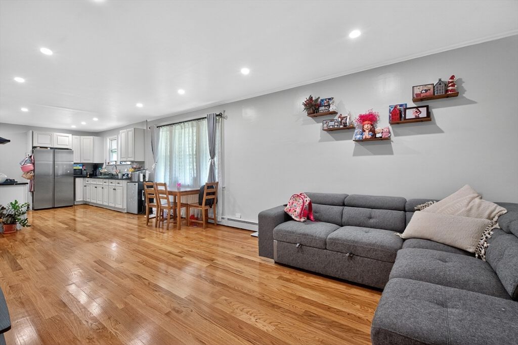 908 Southern Artery, Quincy, MA 02169