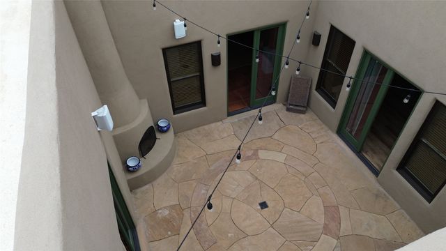 138 E Chili Line, Santa Fe, NM 87508