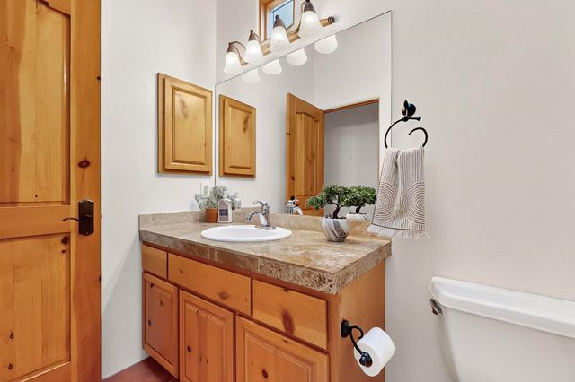 138 E Chili Line, Santa Fe, NM 87508