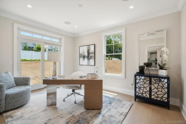 48 Plainview Road, Woodbury, NY 11797