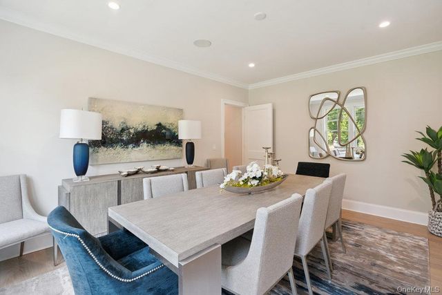 48 Plainview Road, Woodbury, NY 11797