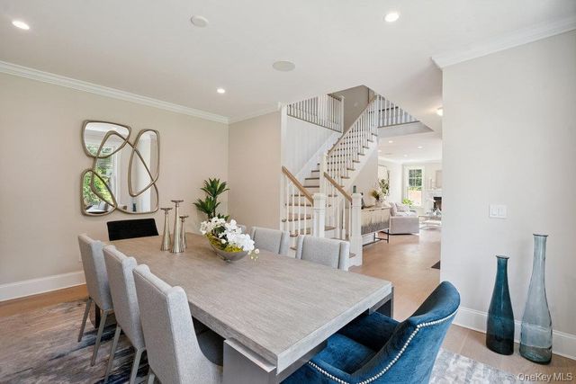 48 Plainview Road, Woodbury, NY 11797