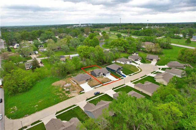 1318 Kristie Circle, Excelsior Springs, MO 64024