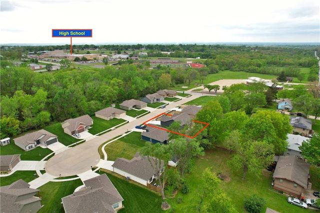 1318 Kristie Circle, Excelsior Springs, MO 64024