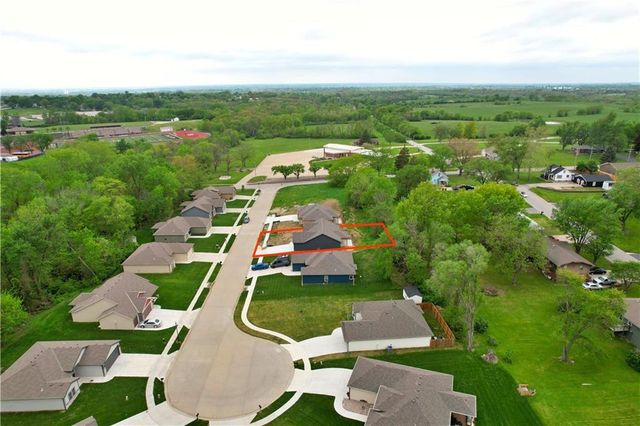 1318 Kristie Circle, Excelsior Springs, MO 64024