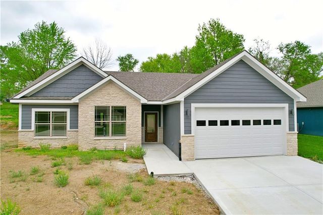 1318 Kristie Circle, Excelsior Springs, MO 64024