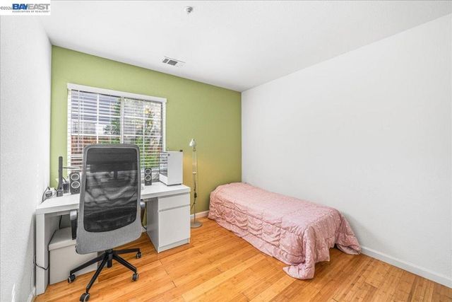 1727 Sutter St, Livermore, CA 94551