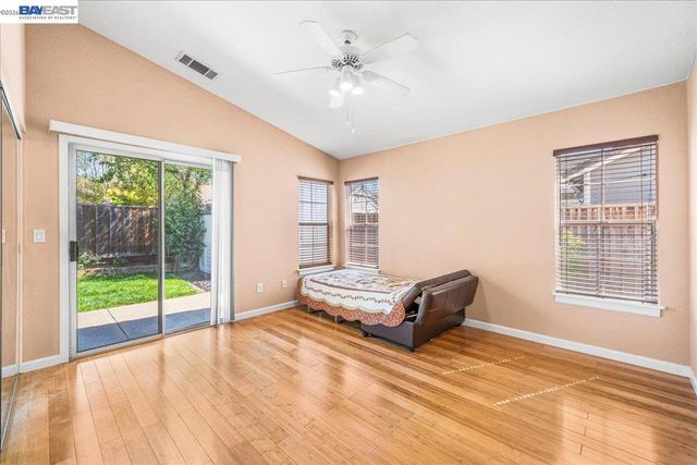 1727 Sutter St, Livermore, CA 94551