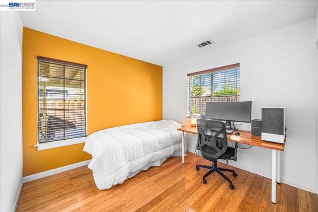 1727 Sutter St, Livermore, CA 94551