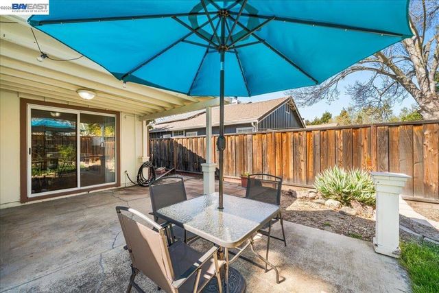 1727 Sutter St, Livermore, CA 94551