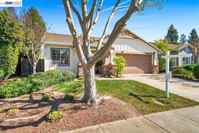 1727 Sutter St, Livermore, CA 94551