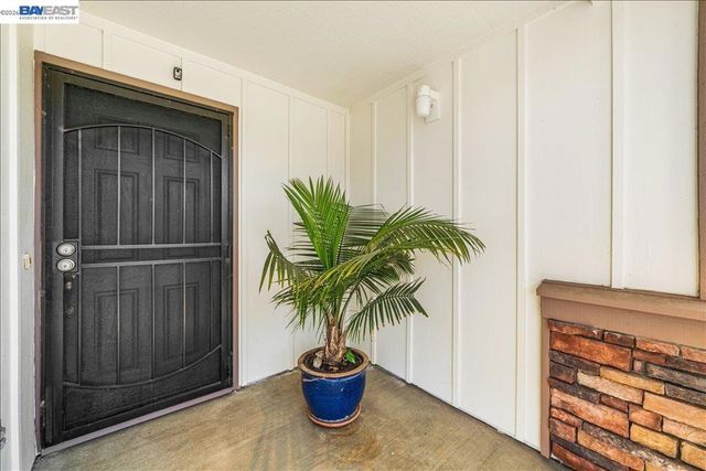 1727 Sutter St, Livermore, CA 94551