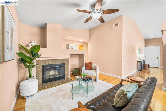 1727 Sutter St, Livermore, CA 94551