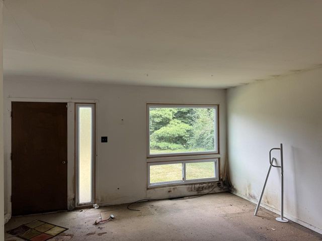 12142 219th AVENUE, Bristol, WI 53104