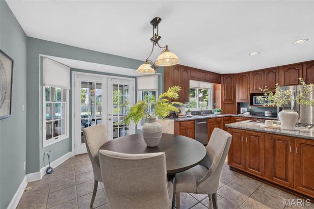 14761 Chesterfield Trails Drive, Chesterfield, MO 63017