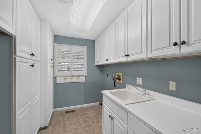 14761 Chesterfield Trails Drive, Chesterfield, MO 63017