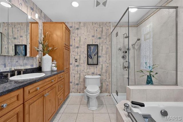 14761 Chesterfield Trails Drive, Chesterfield, MO 63017