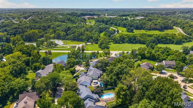 14761 Chesterfield Trails Drive, Chesterfield, MO 63017