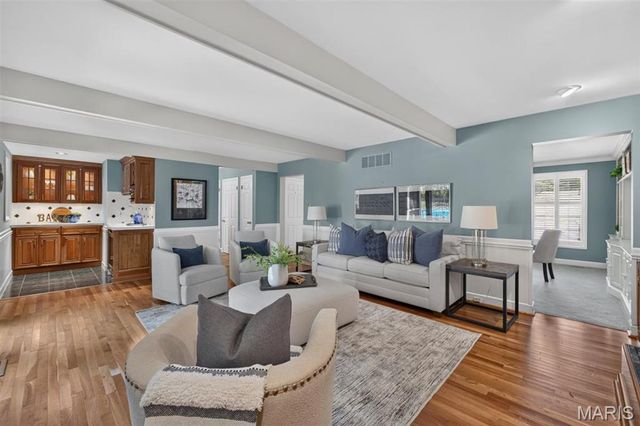 14761 Chesterfield Trails Drive, Chesterfield, MO 63017