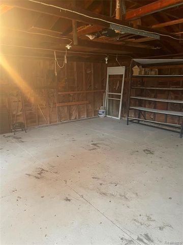 24857 Champaign, Taylor, MI 48180