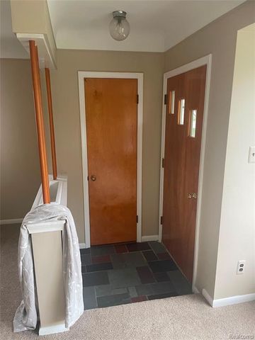 24857 Champaign, Taylor, MI 48180