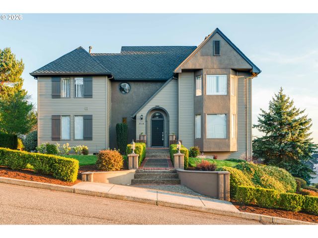 8710 Nw HAZELTINE St, Portland, OR 97229