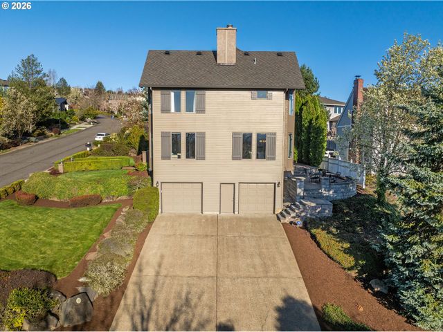 8710 Nw HAZELTINE St, Portland, OR 97229