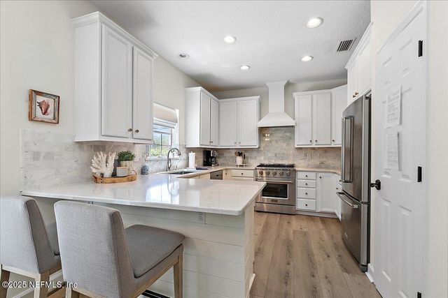 668 LAKE STONE Circle, Ponte Vedra Beach, FL 32082