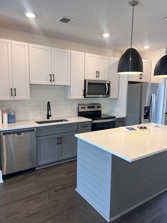 1507 Porter Rd Unit 203, Nashville, TN 37206