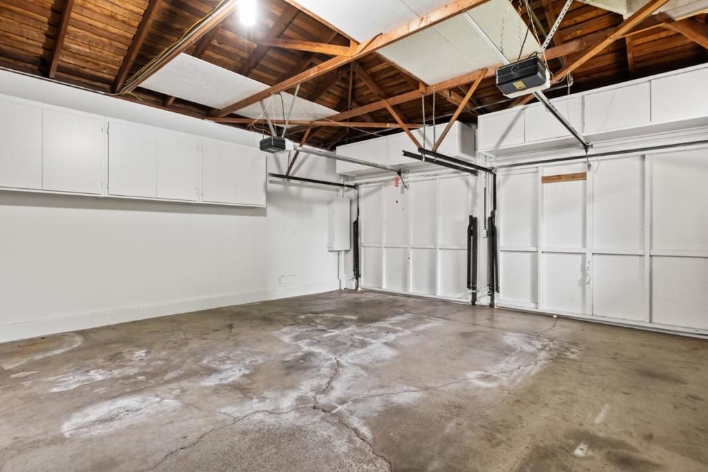 Image 37 of property listing at 689 Bayport Avenue, San Carlos, CA 94070