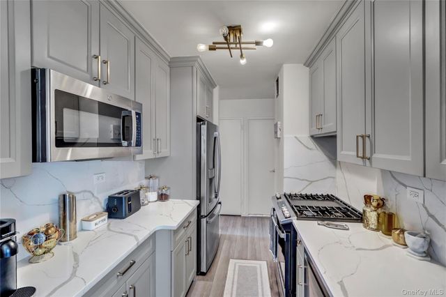 175-20 Wexford Terrace 2M, Jamaica Estates, NY 11432