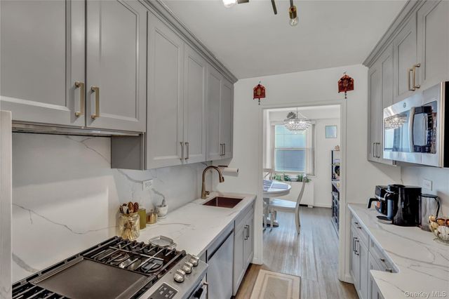 175-20 Wexford Terrace 2M, Jamaica Estates, NY 11432