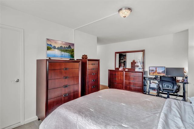 175-20 Wexford Terrace 2M, Jamaica Estates, NY 11432