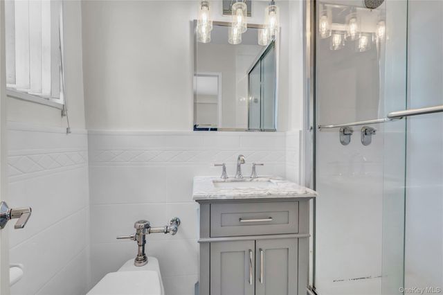 175-20 Wexford Terrace 2M, Jamaica Estates, NY 11432